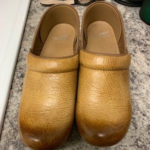 Dansko clog size 39